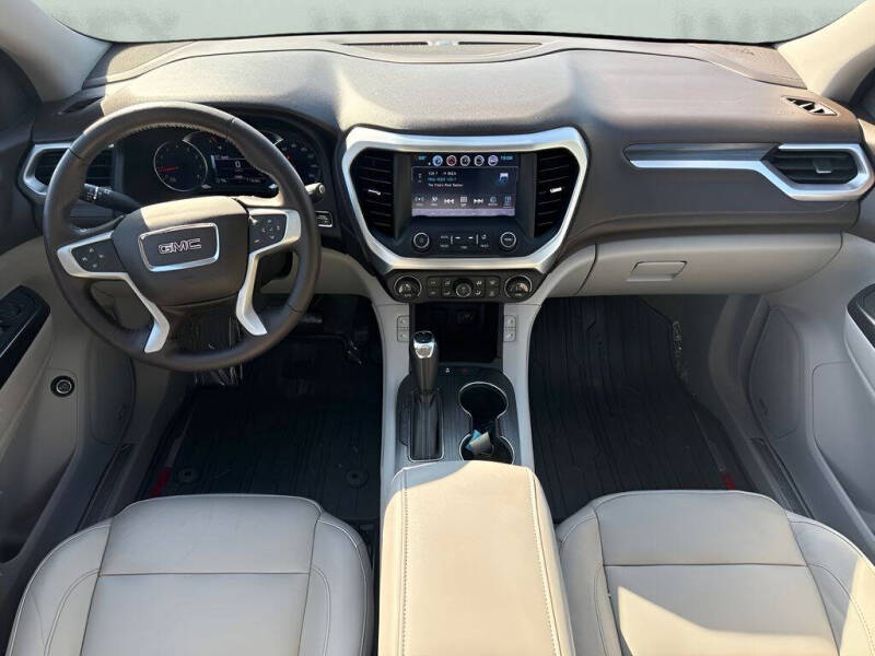 2017 GMC Acadia SLT-1