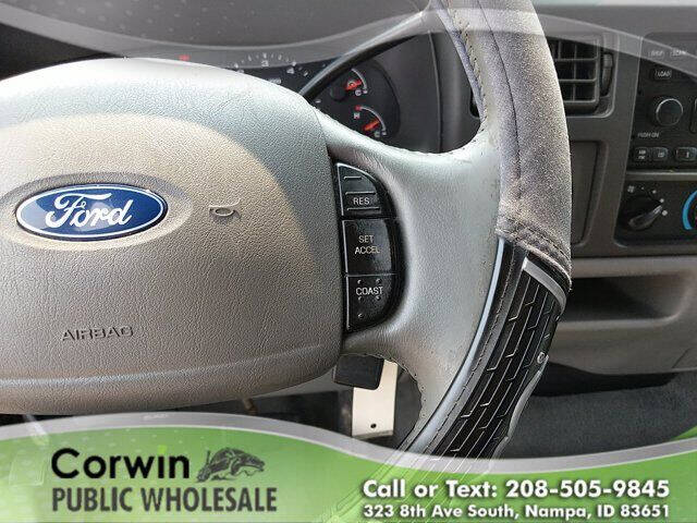 2003 Ford Excursion XLT