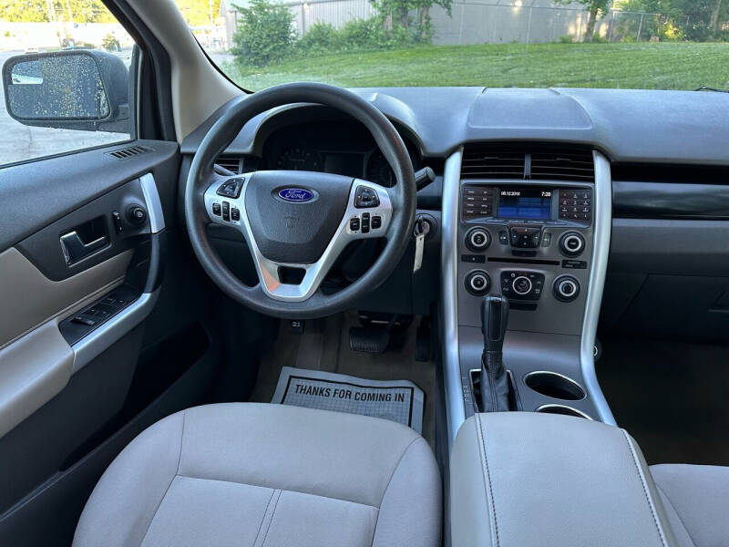 2011 Ford Edge SE
