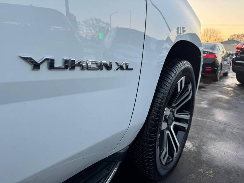 2017 GMC Yukon XL SLT