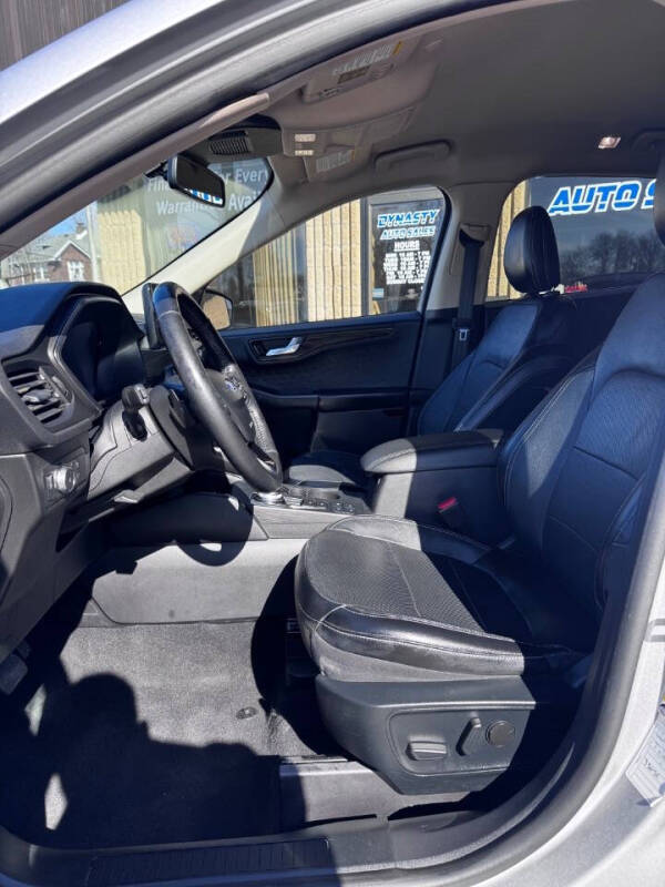 2020 Ford Escape Titanium