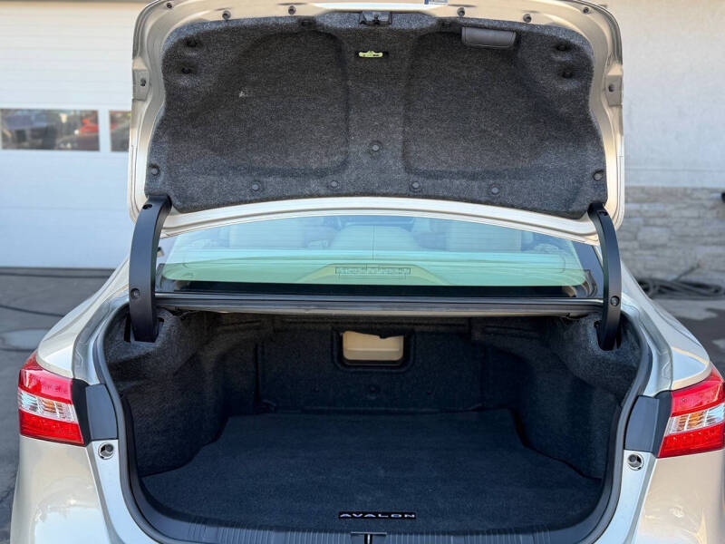 2014 Toyota Avalon Limited