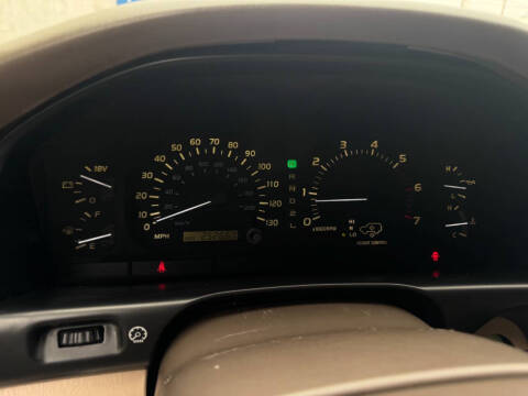 2001 Lexus LX 470