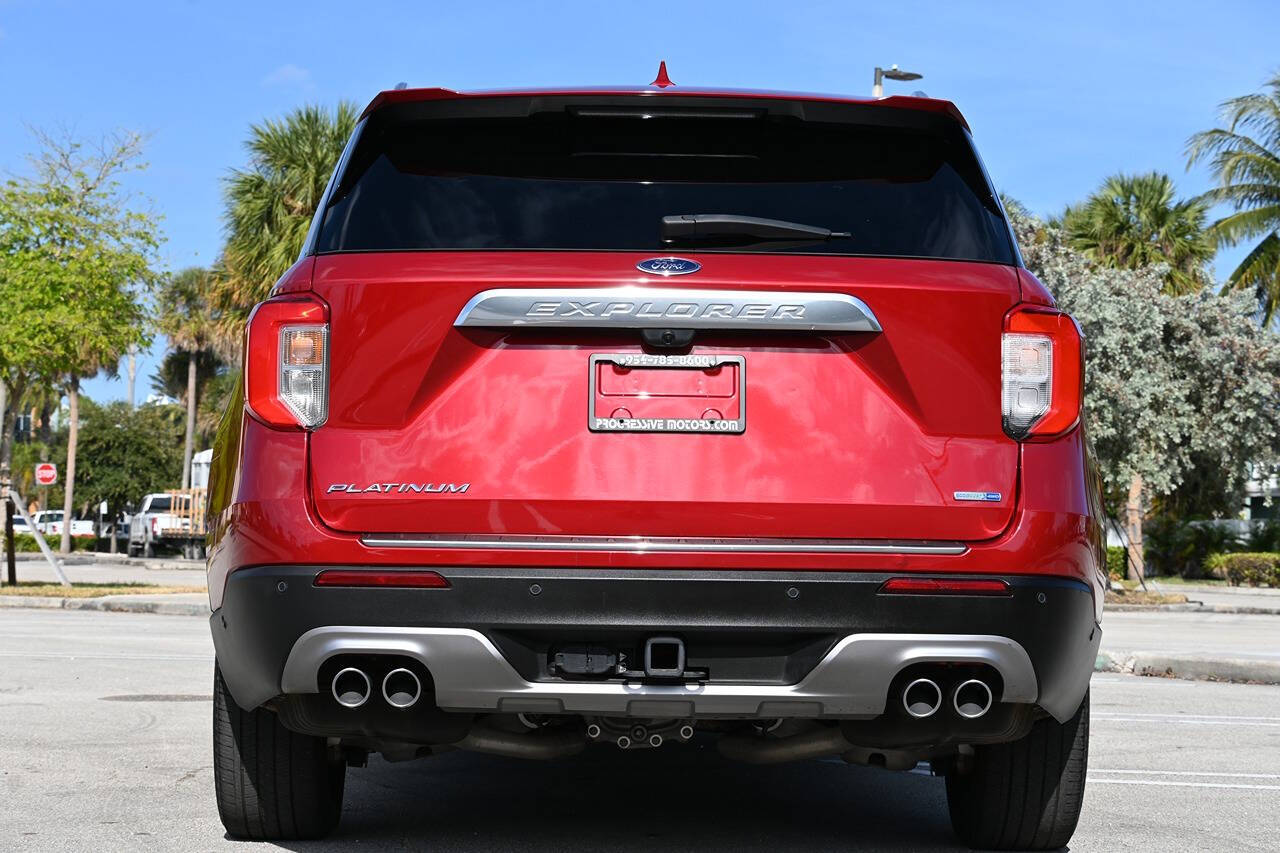 2020 Ford Explorer 14
