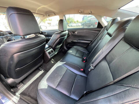 2017 Toyota Avalon XLE