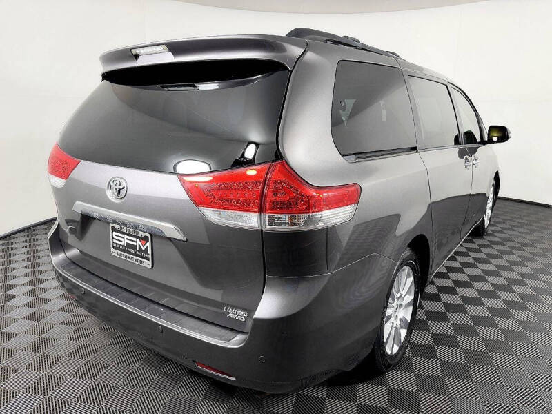2013 Toyota Sienna