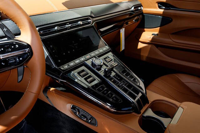 2026 Aston Martin Vantage