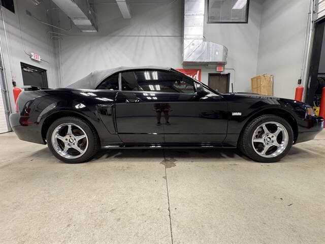 2003 Ford Mustang