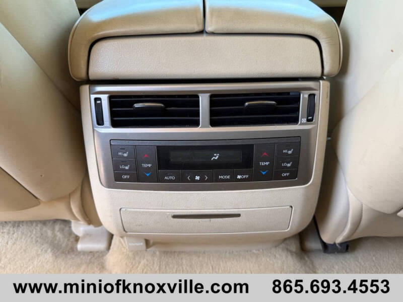 2014 Lexus LX 570