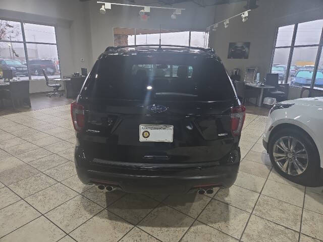 2018 Ford Explorer Sport