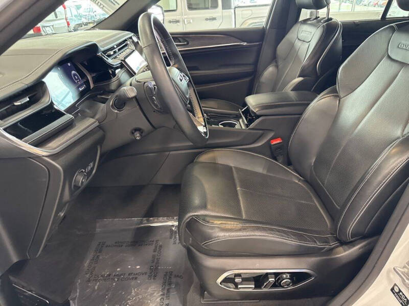 2022 Jeep Grand Cherokee Overland