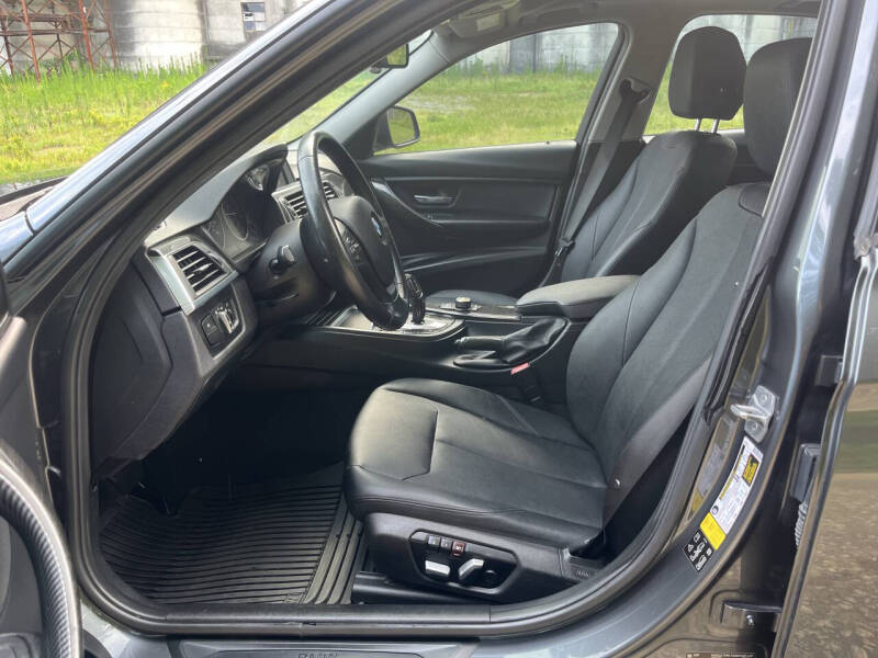 2017 BMW 3 Series 320i xDrive