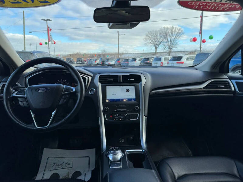 2020 Ford Fusion SEL