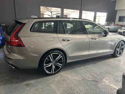 2020 Volvo V60 T5 R-Design