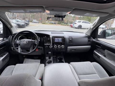 2019 Toyota Sequoia SR5