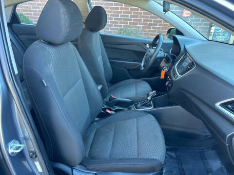 2020 Hyundai Accent SE