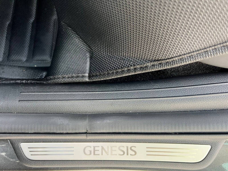 2023 Genesis G70