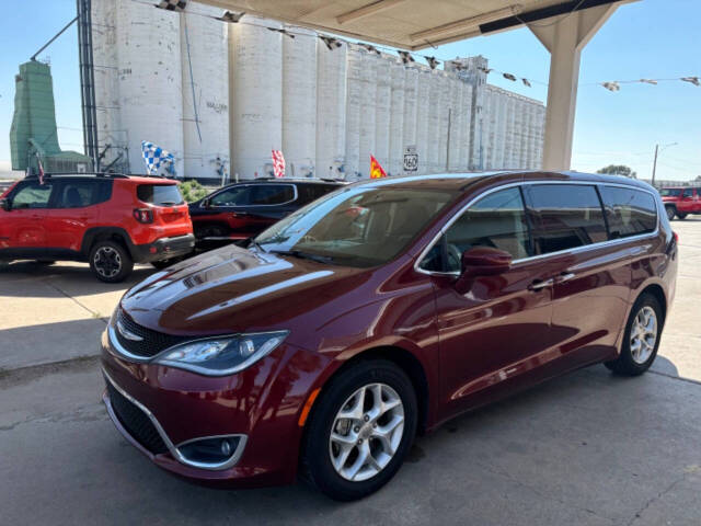 2018 Chrysler Pacifica for sale at Kansas Auto Sales in Ulysses, KS