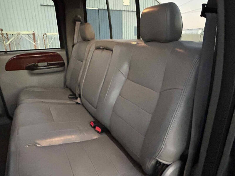 2005 Ford F-350 Super Duty Lariat