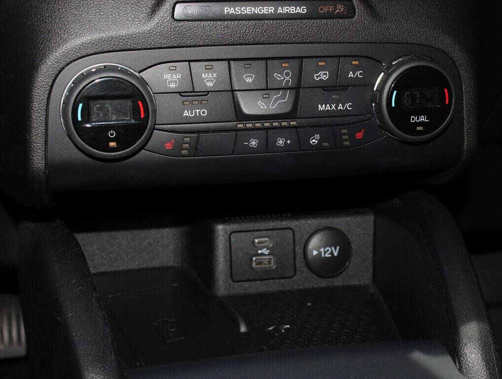 2021 FORD Bronco Sport SUV / Crossover - $33,995