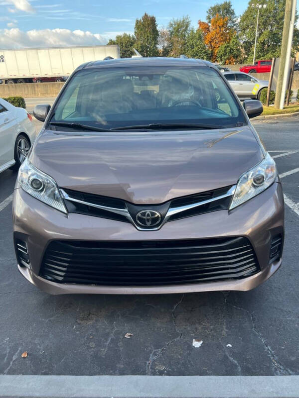 2019 Toyota Sienna null photo 4