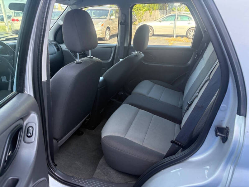 2007 Ford Escape XLS