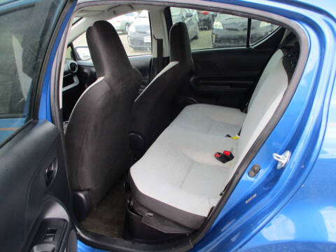 2015 Toyota Prius c Two