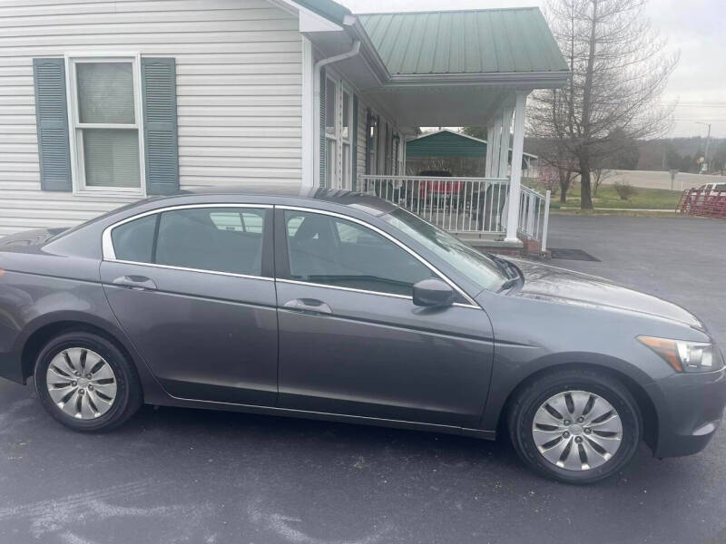 2009 Honda Accord for sale at CRS Auto & Trailer Sales Inc in Clay City KY