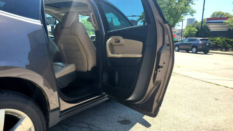 2009 Chevrolet Traverse LTZ