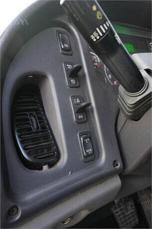 2016 Freightliner M2 106