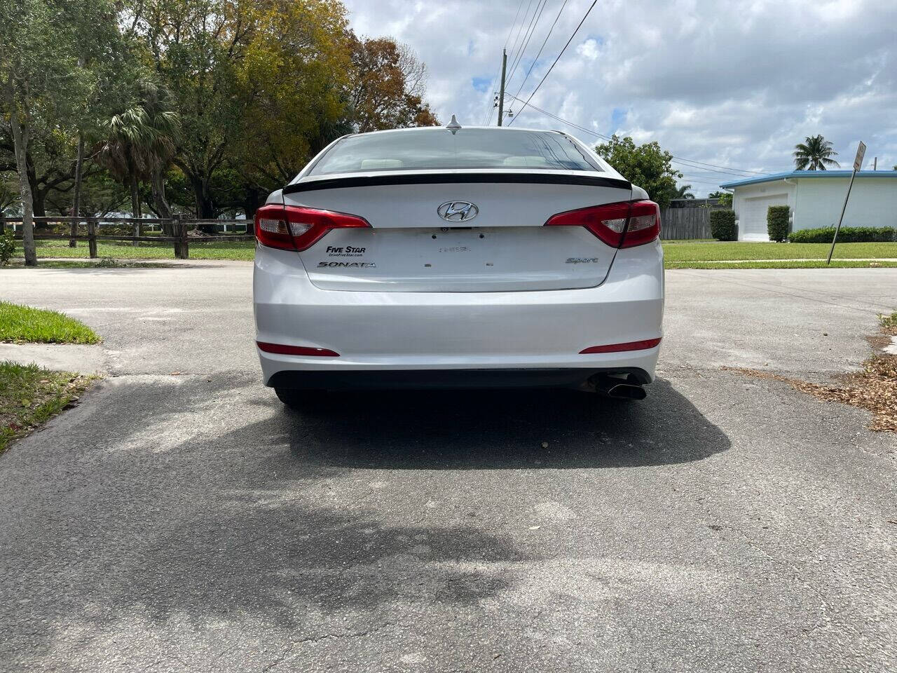 2016 HYUNDAI Sonata Sedan - $10,800