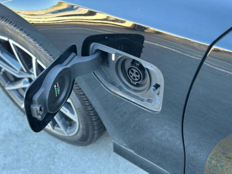 2021 BMW 3 Series 330e