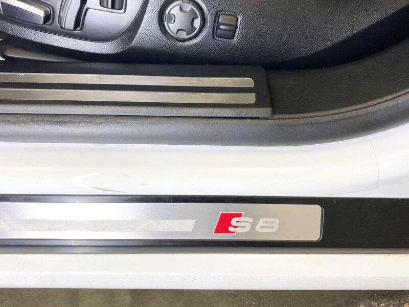 2008 Audi S8 quattro