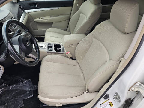 2010 Subaru Outback 2.5i Premium