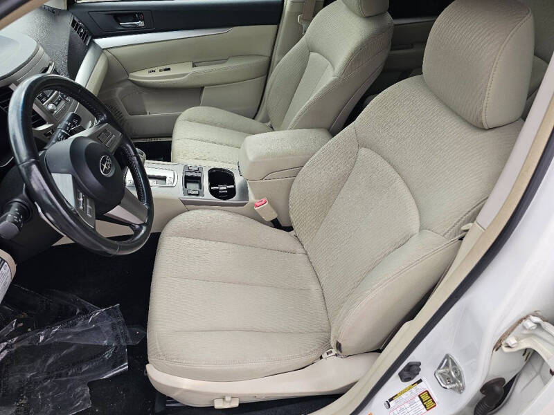 2010 Subaru Outback 2.5i Premium