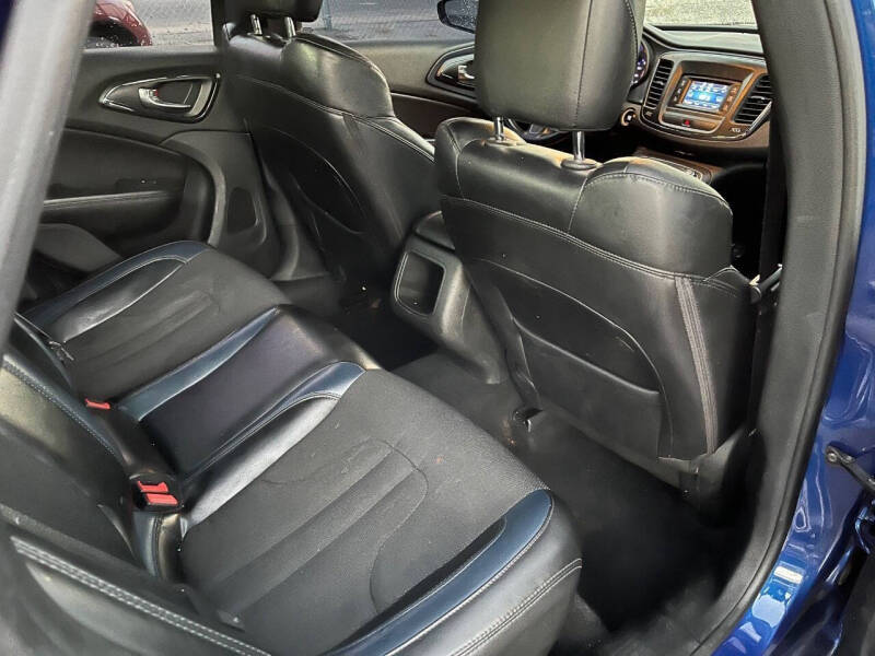 2015 Chrysler 200 S