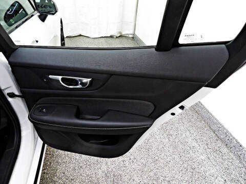 2024 Volvo S60 B5 Plus Black Edition