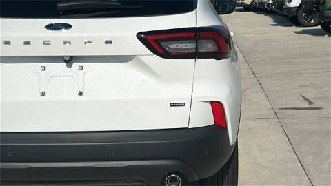 2025 Ford Escape Hybrid ST-Line