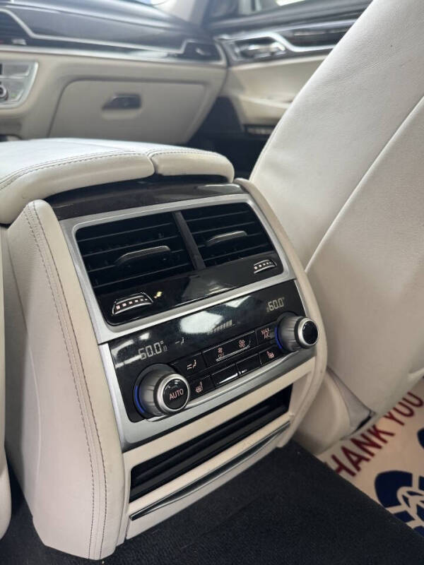 2016 BMW 7 Series 740i