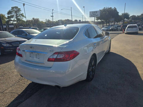 2011 Infiniti M37
