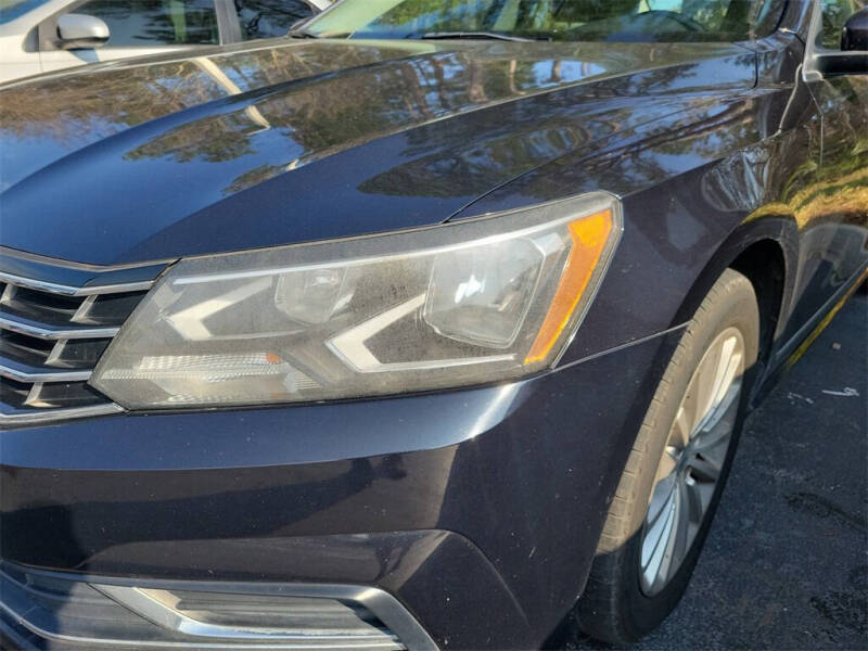 2017 Volkswagen Passat 1.8T SE