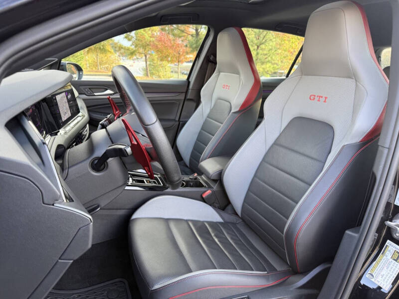 2024 Volkswagen Golf GTI SE