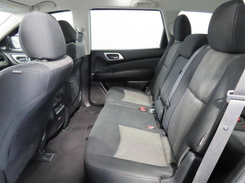 2019 Nissan Pathfinder S