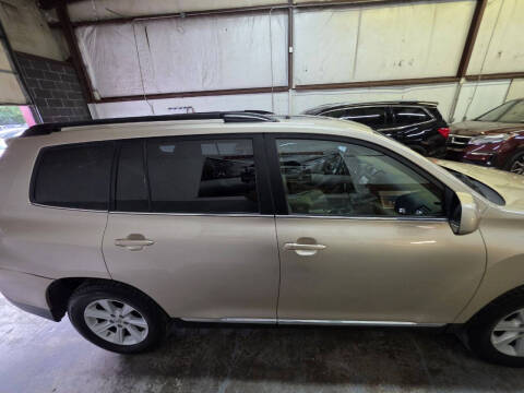 2013 Toyota Highlander SE