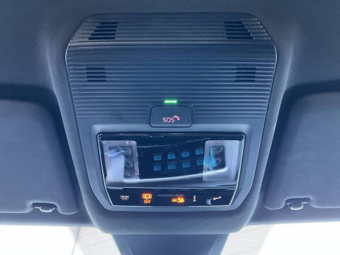 2025 Volkswagen Atlas Cross Sport SE 4Motion