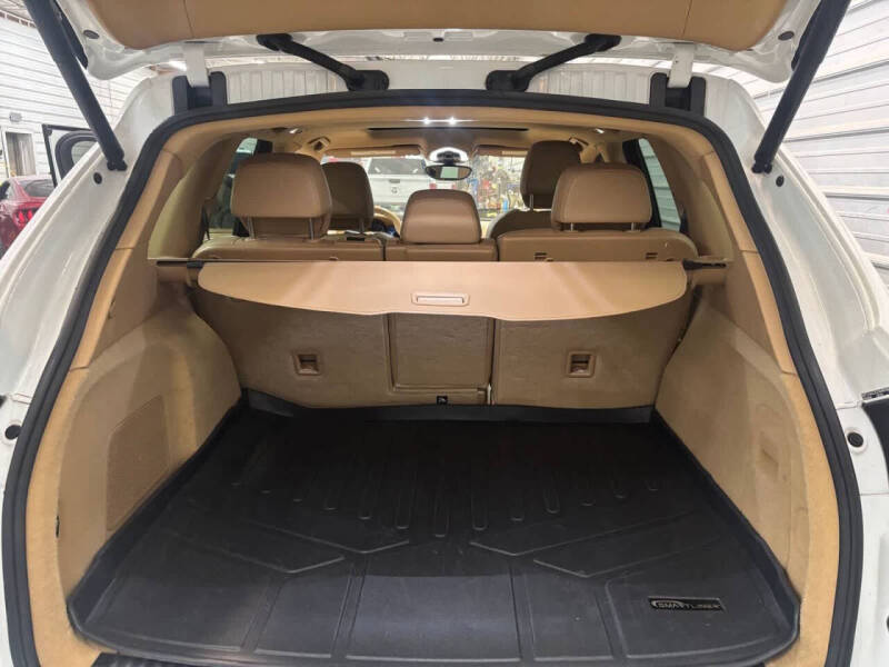 2017 Porsche Cayenne Platinum Edition