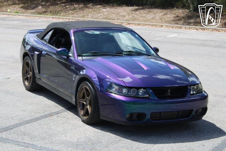2004 Ford Mustang SVT Cobra