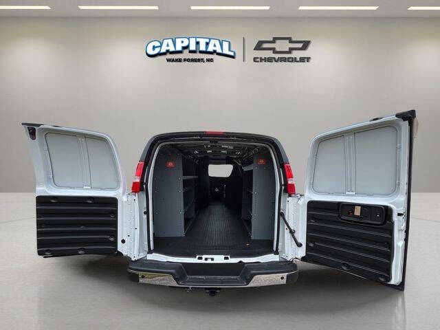 2025 Chevrolet Express 2500