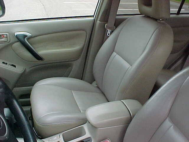 2002 Toyota RAV4