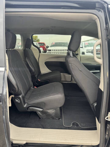 2018 Chrysler Pacifica Touring